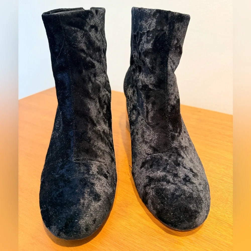 Rag & Bone Drea Black Velvet Ankle Boots